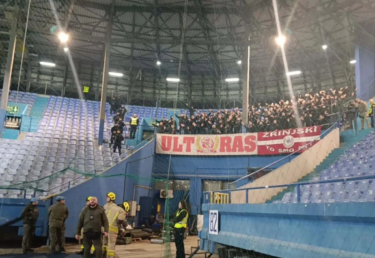 Ultrasi citatom iz serije "bocnuli" Manijake na Grbavici