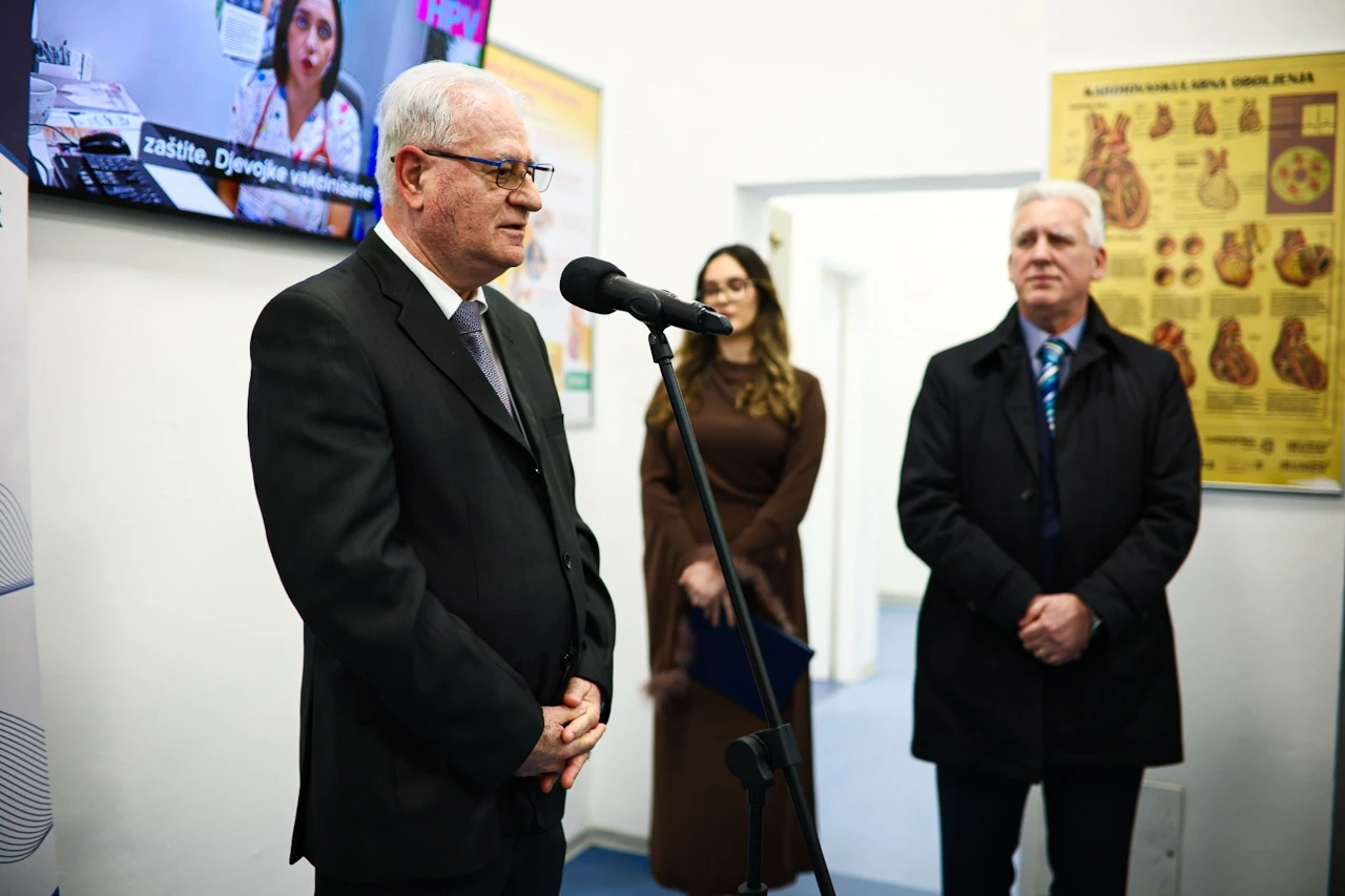 Ministar Bevanda: Pacijent je na prvom mjestu, međutim i kadar mora biti zadovoljan