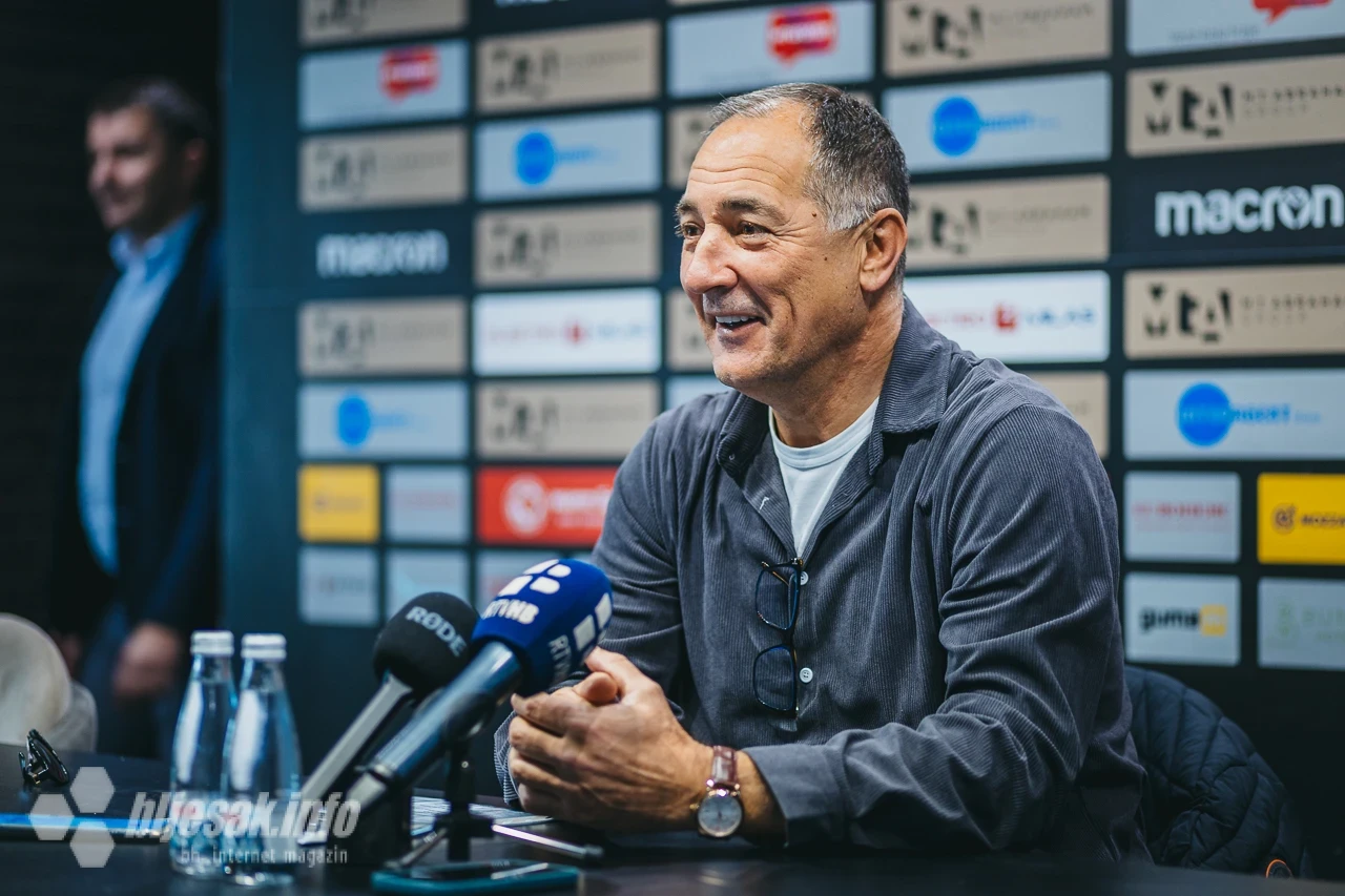 Igor Štimac na konferenciji za novinare