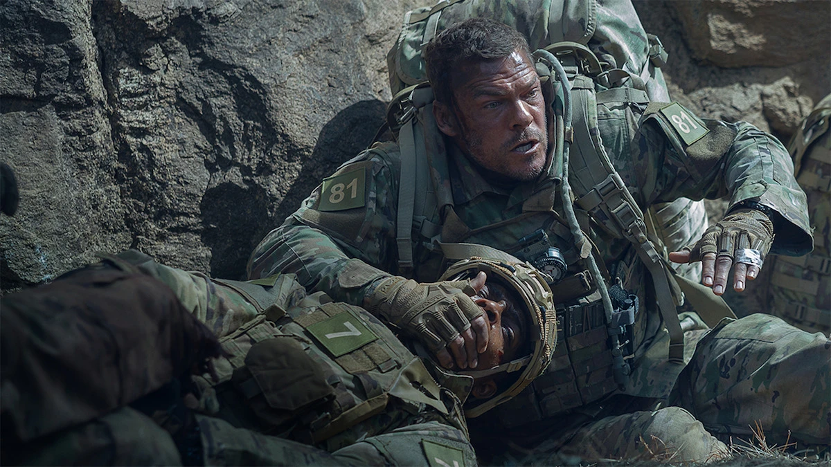 Novi akcijski film s Alanom Ritchsonom stiže na Netflix i kritičari su oduševljeni