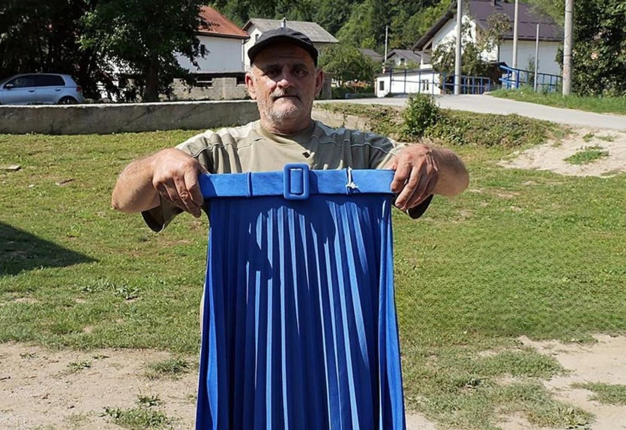 VIDEO | Jozo iz Fojnice ima neobičan hobi: Godinama skuplja ženske suknje