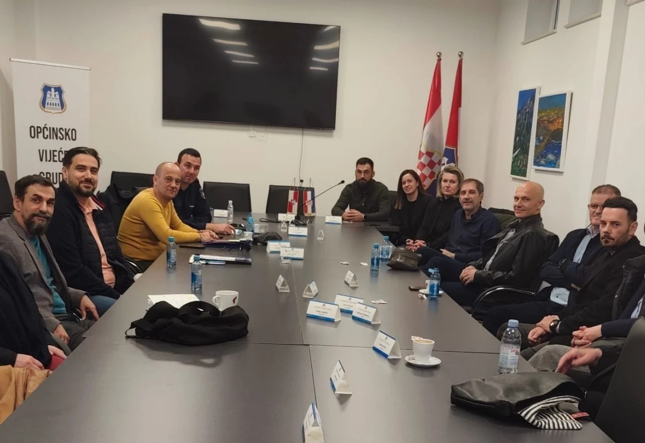 Sindikati u ŽZH zaprijetili radikalnim mjerama zbog niskih plaća