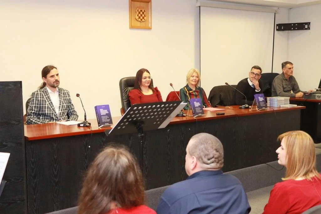 U Tomislavgradu predstavljena knjiga Julienne Bušić o hrvatskim disidentima