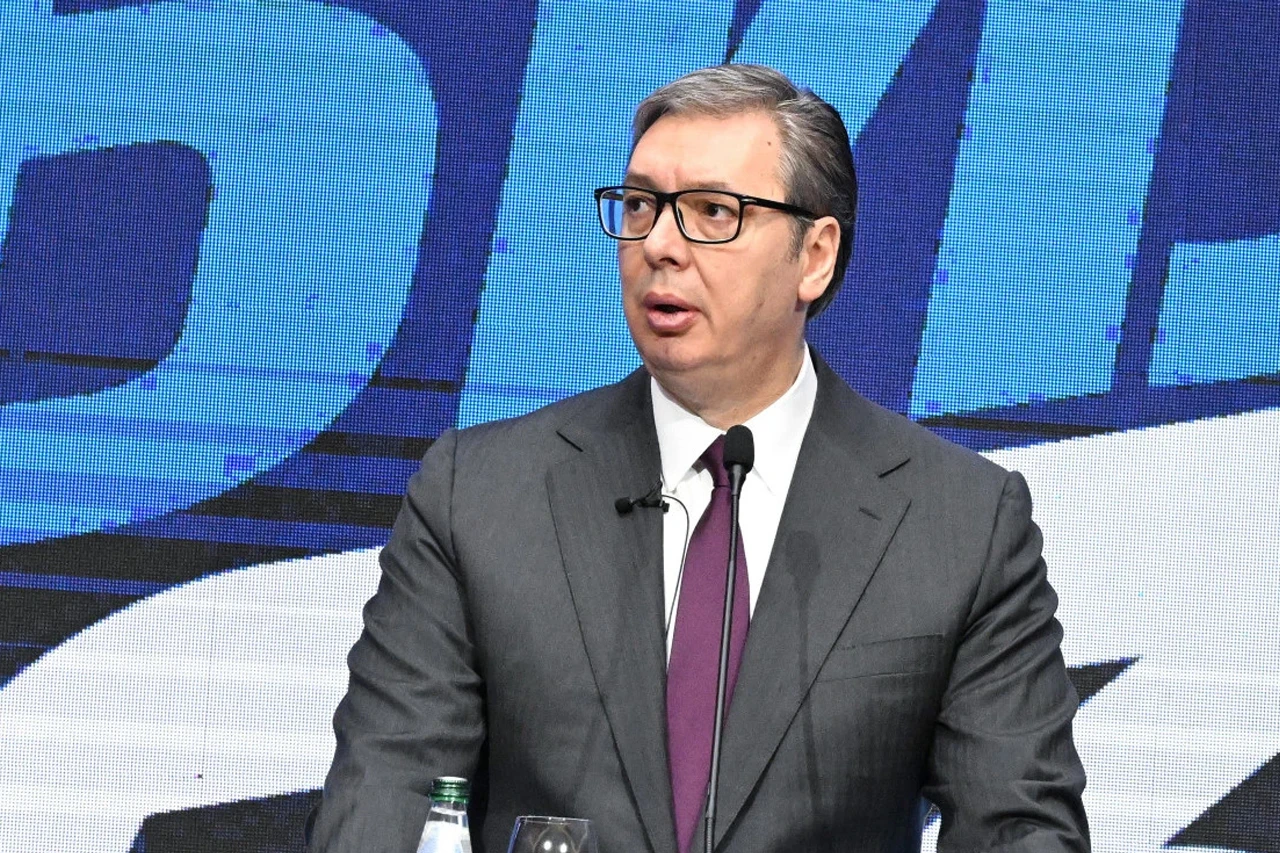 Vučić predstavio strategiju: Namjenska industrija, čovjekoliki roboti i "prijatelji"