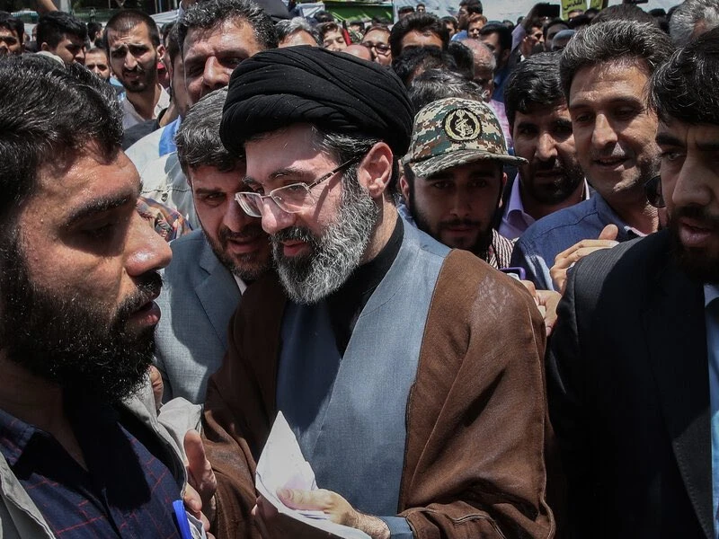 Mojtaba Khamenei, sin ajatolaha Khameneija novi vođa Irana?