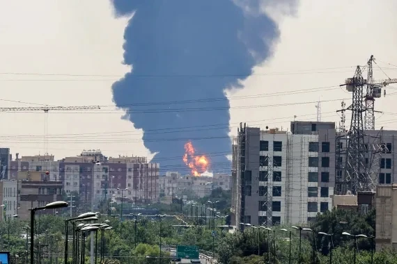Iran pokrenuo prvi napad pod novim ajatolahom, eksplozije širom Bliskog istoka