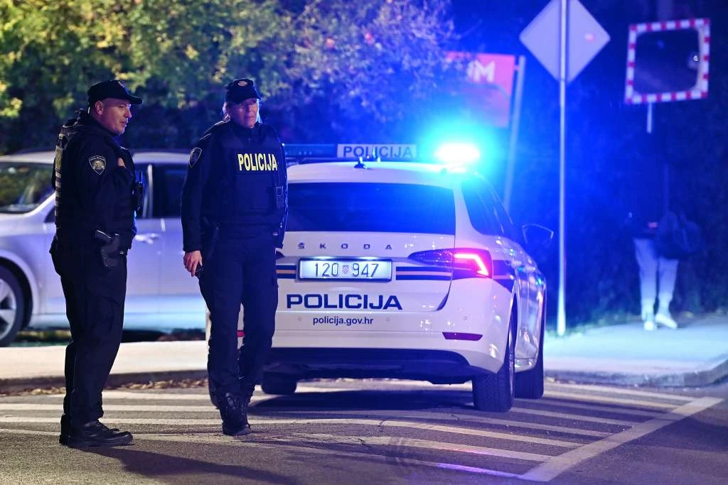 Hrvatska: U dvorištu kuće pronađena tijela majke i bake, uhićen sin
