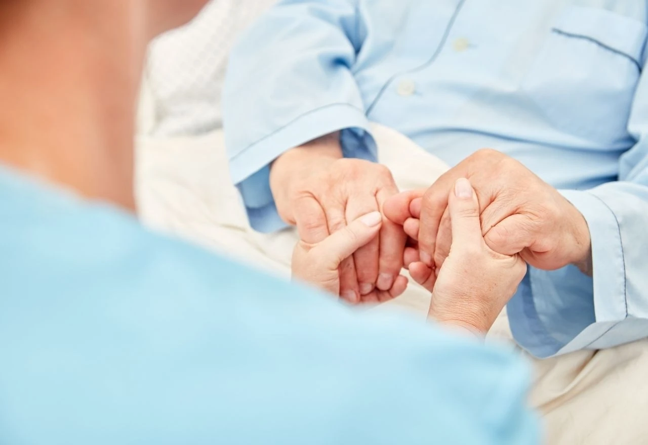 Medicinska sestra krala pacijentima nakit
