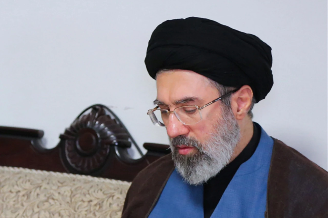 Iranski veleposlanik: Ajatolah je ranjen, ne može održati govor