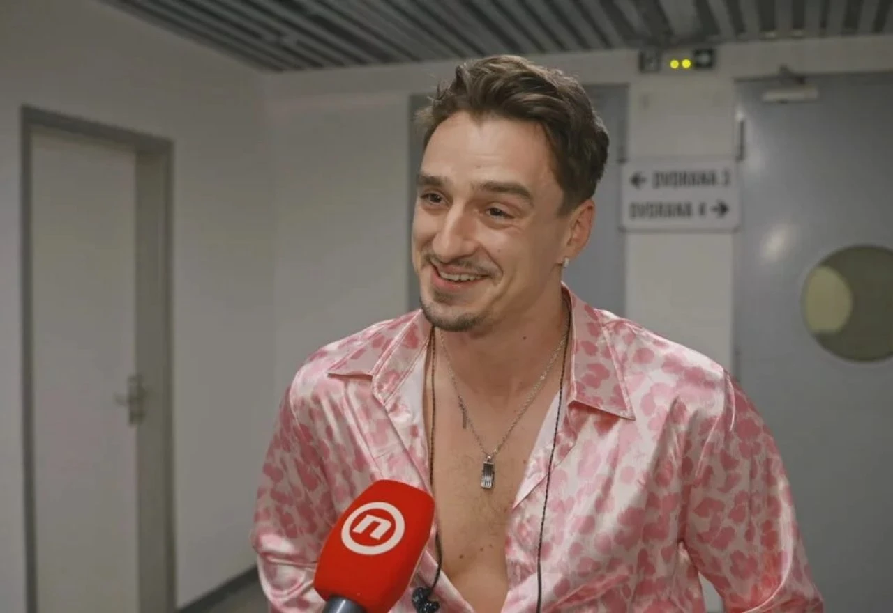 Mostarski slavuj zapalio Zadar: Adi Šoše otkrio što radi prije izlaska na pozornicu
