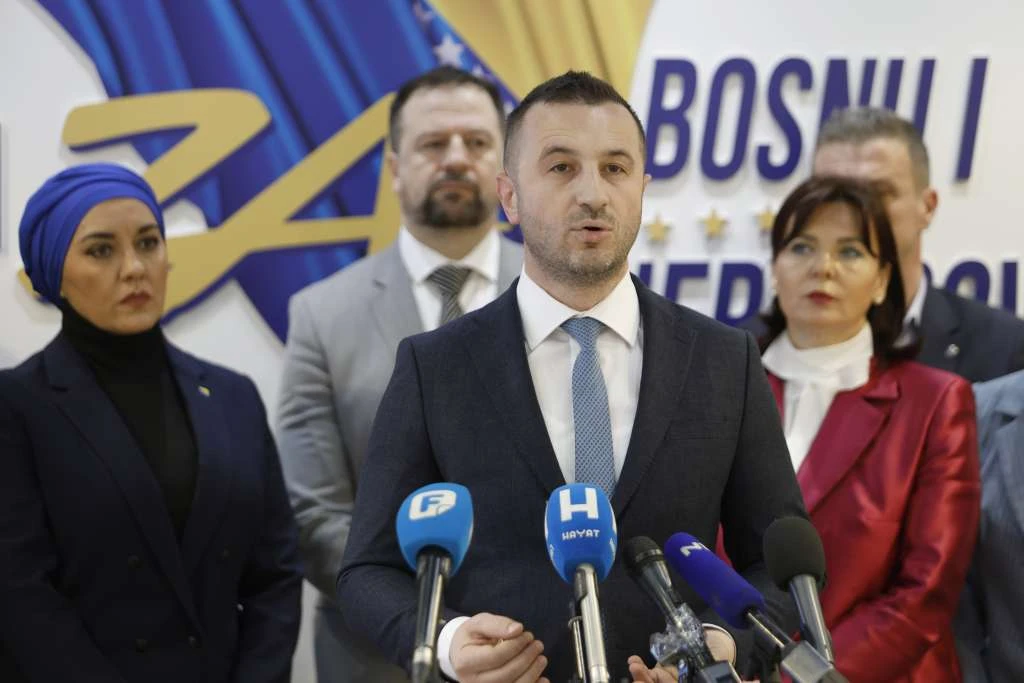 Stranka za BiH: Smijeniti Miokovića, a po potrebi i Boškovića