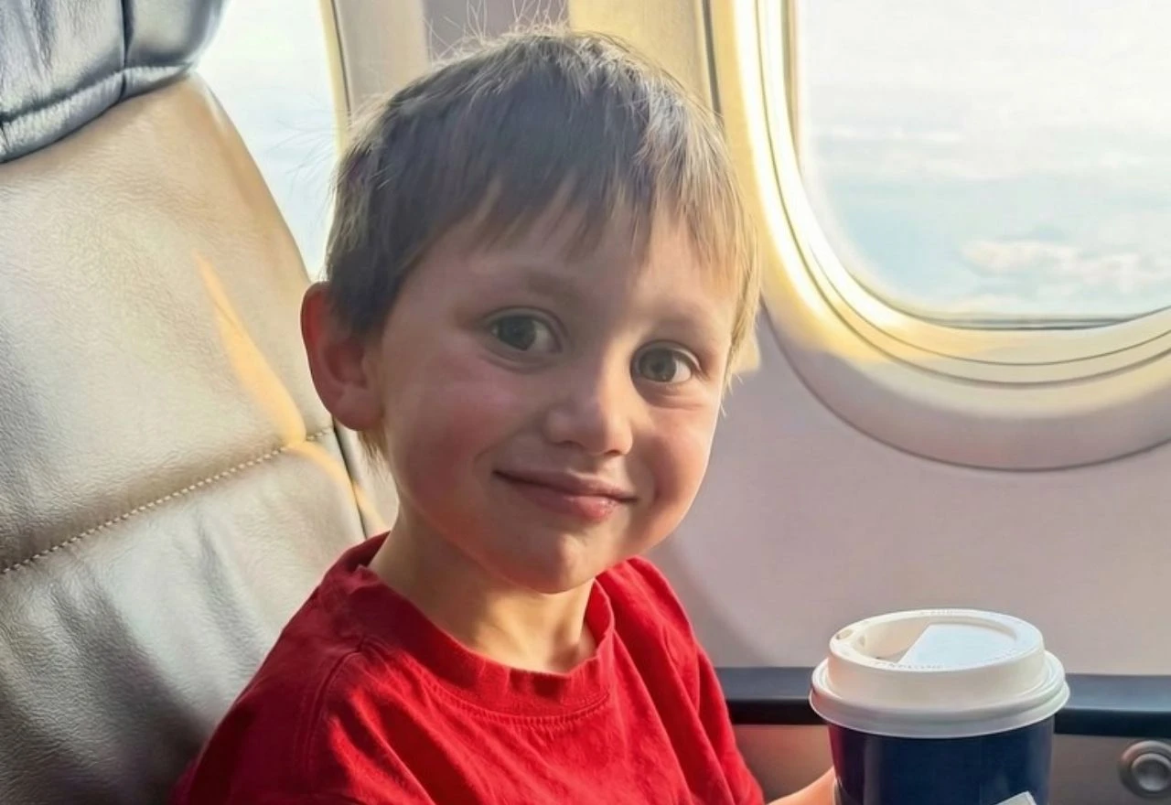 5-godišnjak uočio grešku u pilotskom priručniku koju nitko nije primijetio