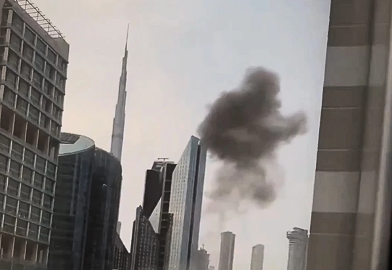 VIDEO | Snažne eksplozije u Dubaiju, gust dim prekrio dio grada