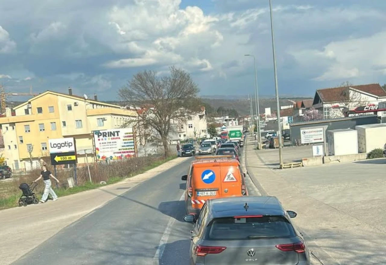 Prometna nesreća na Trnu, usporen promet