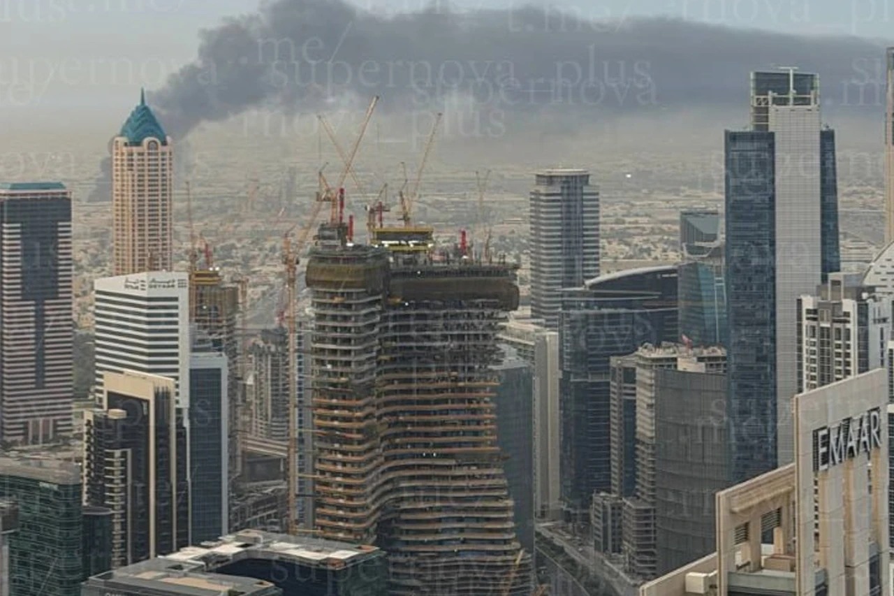 VIDEO | Iranski dronovi gađaju financijsko središte Dubaija