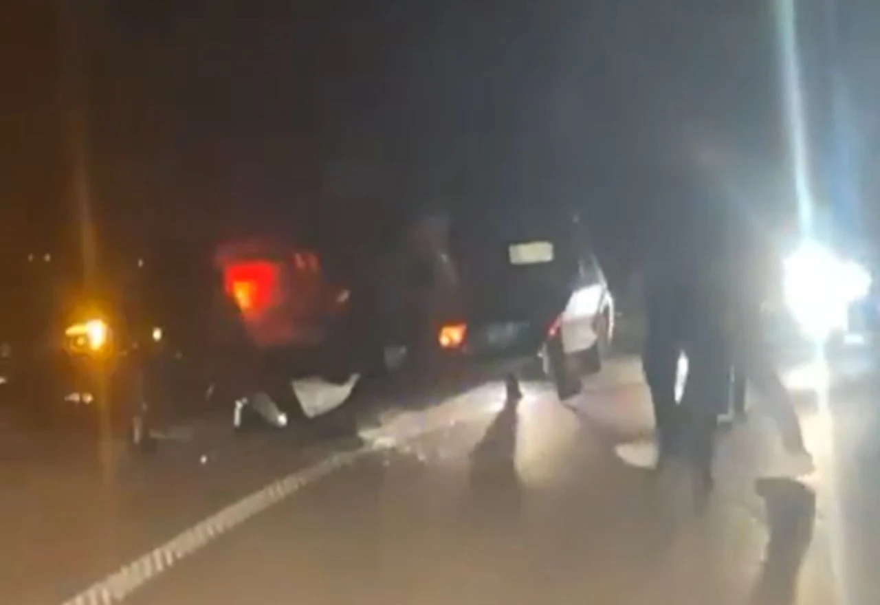 Prevrnuo se automobil na cesti Grude - Imotski, promet obustavljen