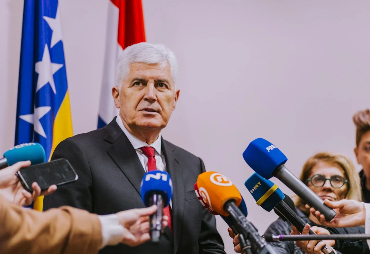 Logoraši Mostara prozvali Čovića: ''Ne dozvoljavate nam pristup Heliodromu''