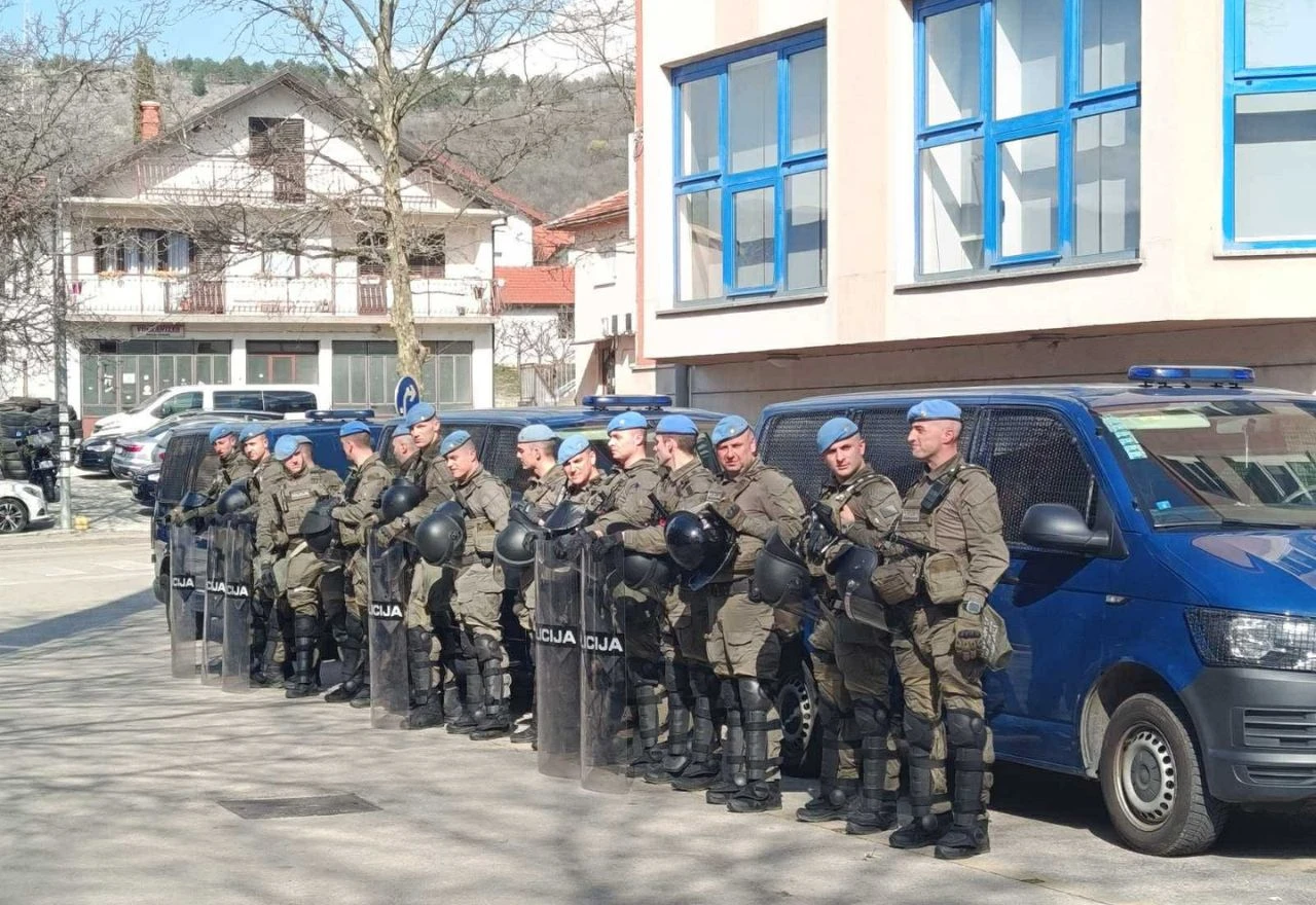 Veliki broj policajaca oko Pecare, Horde zla prvi put nakon tri godine stigle u Široki Brijeg