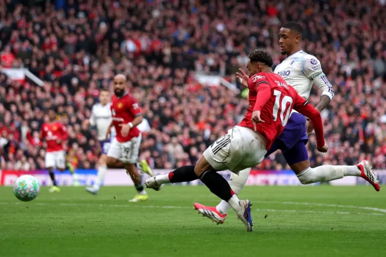 Manchester United sve bliži Ligi prvaka, Fernandes poput Beckhama