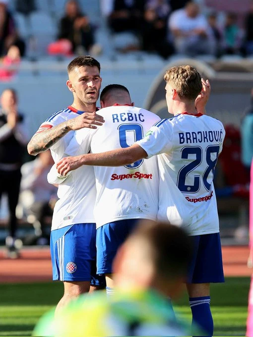 Livaja i Rebić donijeli Hajduku pobjedu nad Lokomotivom, domaći poraz Rijeke