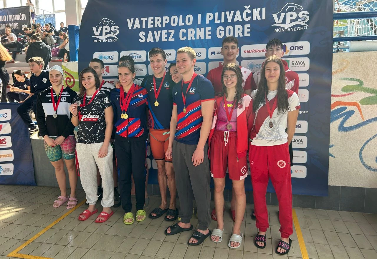 Plivači Zrinjskog osvojili 25 medalja na Montenegro Openu