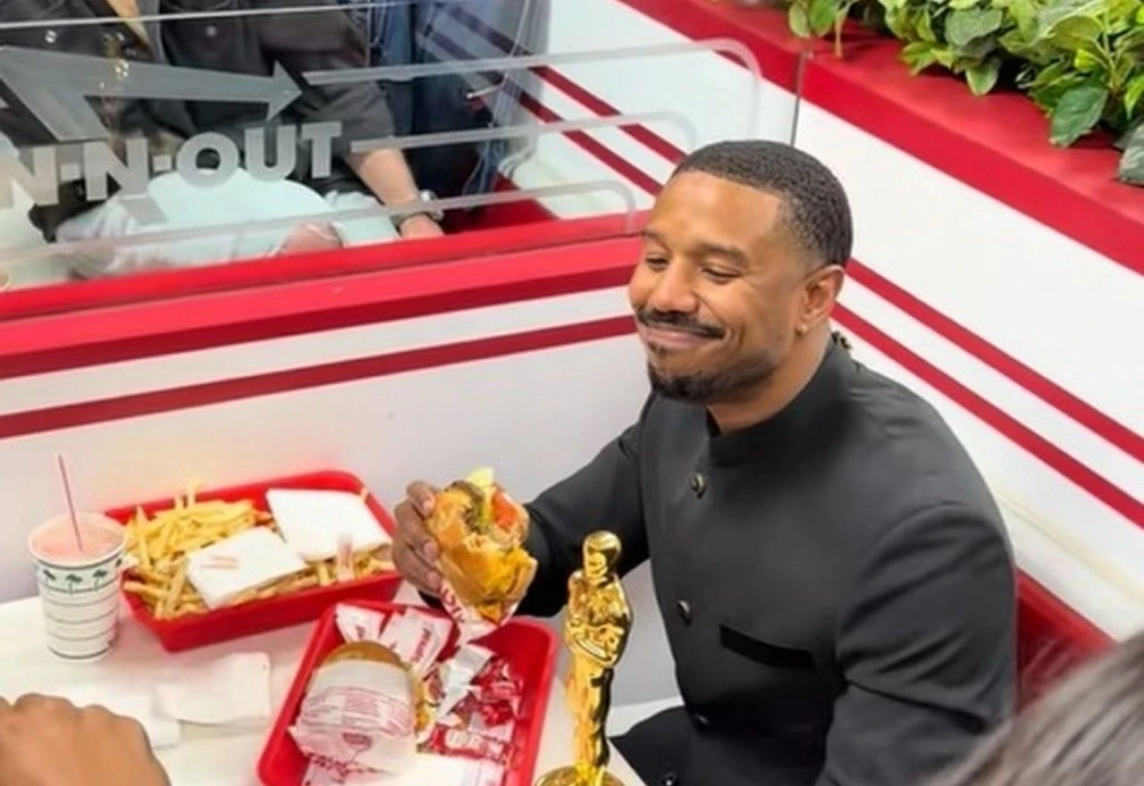 Hollywoodski miljenik Michael B. Jordan osvojio Zlatni kipić te ga proslavio na neobičnom mjestu