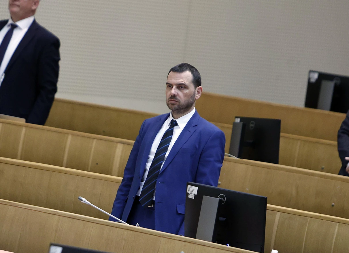 U hodniku drugačija priča nego u sali: Smanjenje trošarina koči kriza u proračunu RS-a?!