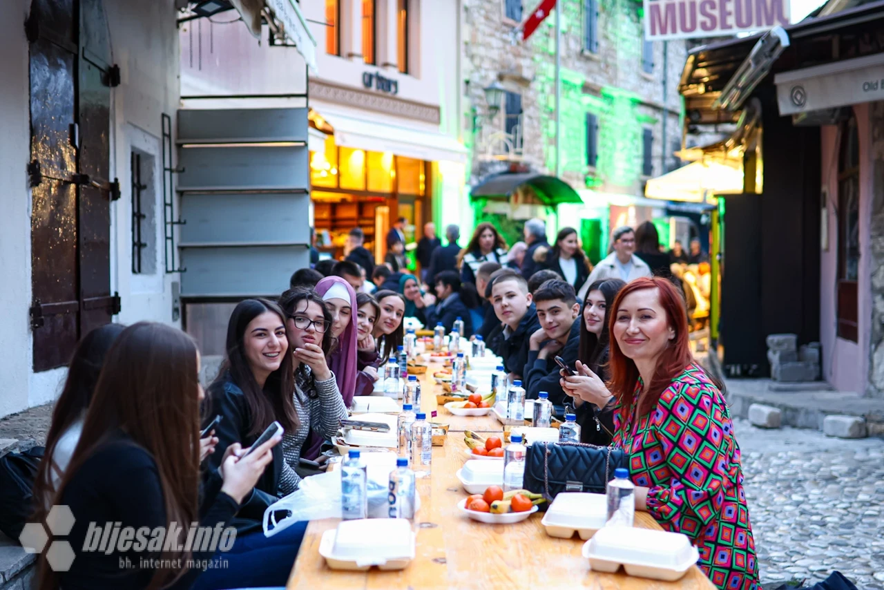 Zajednički iftar u Starom gradu