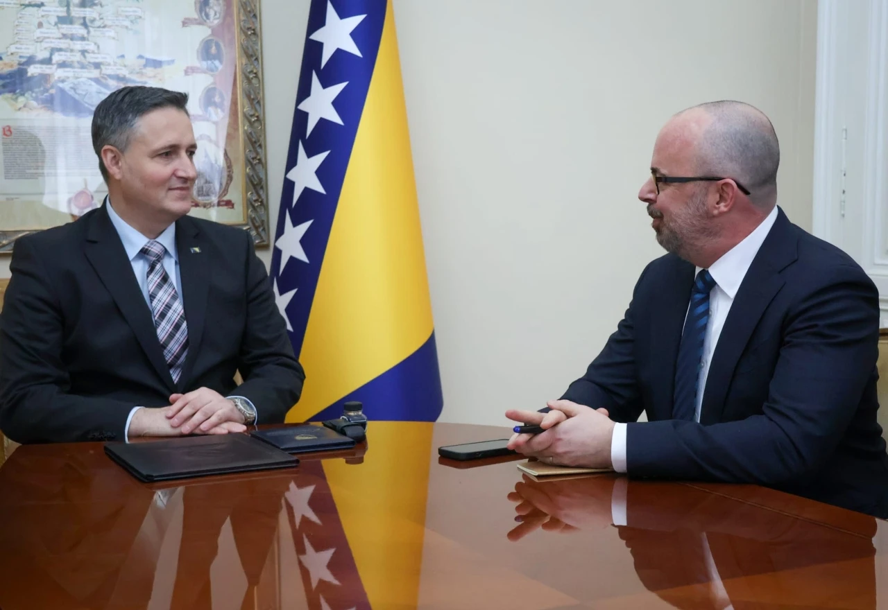 Bećirović s Ginkelom razgovarao o projektu Južne plinske interkonekcije