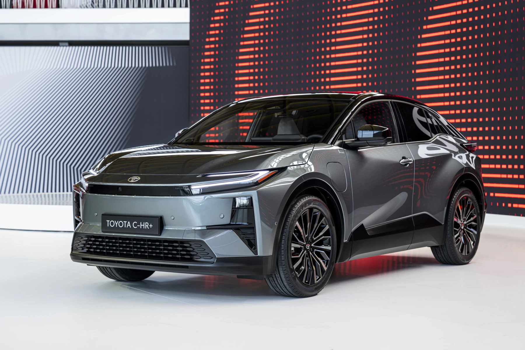 Novi C-HR+: Toyota ide ozbiljno u električnu ofenzivu