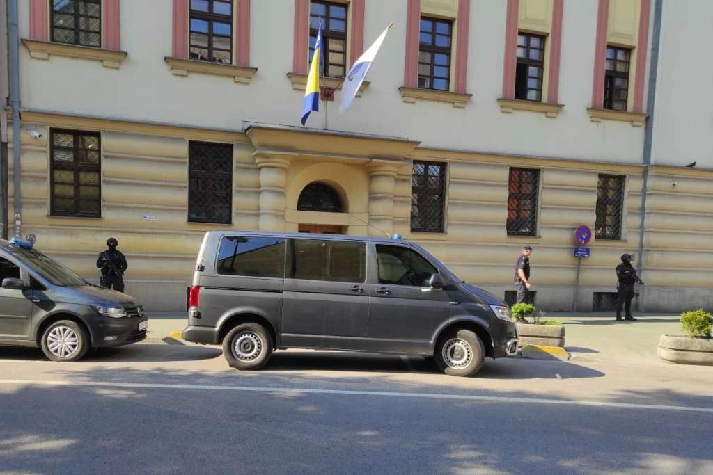 Podignuta optužnica protiv 14 osoba u predmetu 'Koverta' zbog korupcije
