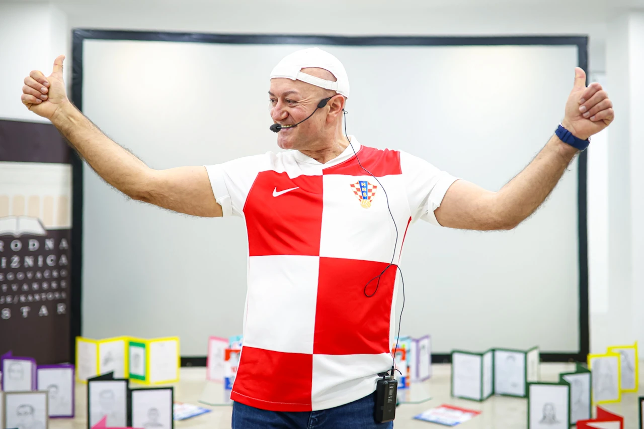 FOTO | Od Luke Modrića do NBA velikana: U Mostaru predstavljena knjiga ''101 sportska legenda''