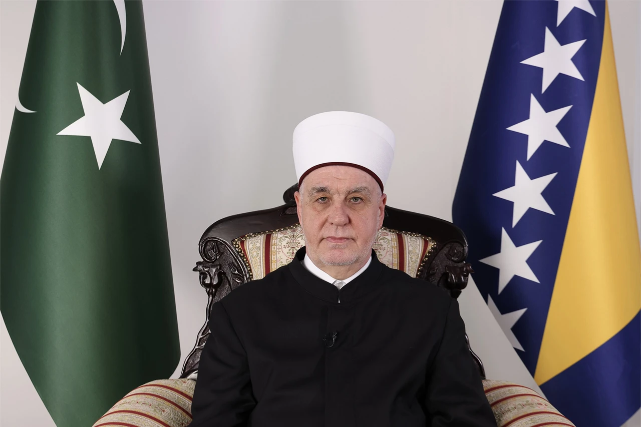 Reisul-ulema Kavazović: Budimo jedni drugima oslonac i potpora u dobru