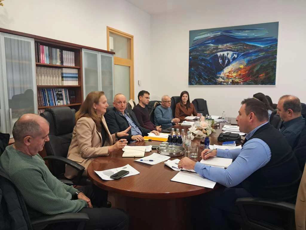 Livno traži rješenje za nedostatak radnika, škole i gospodarstvenici usklađuju upisne kvote