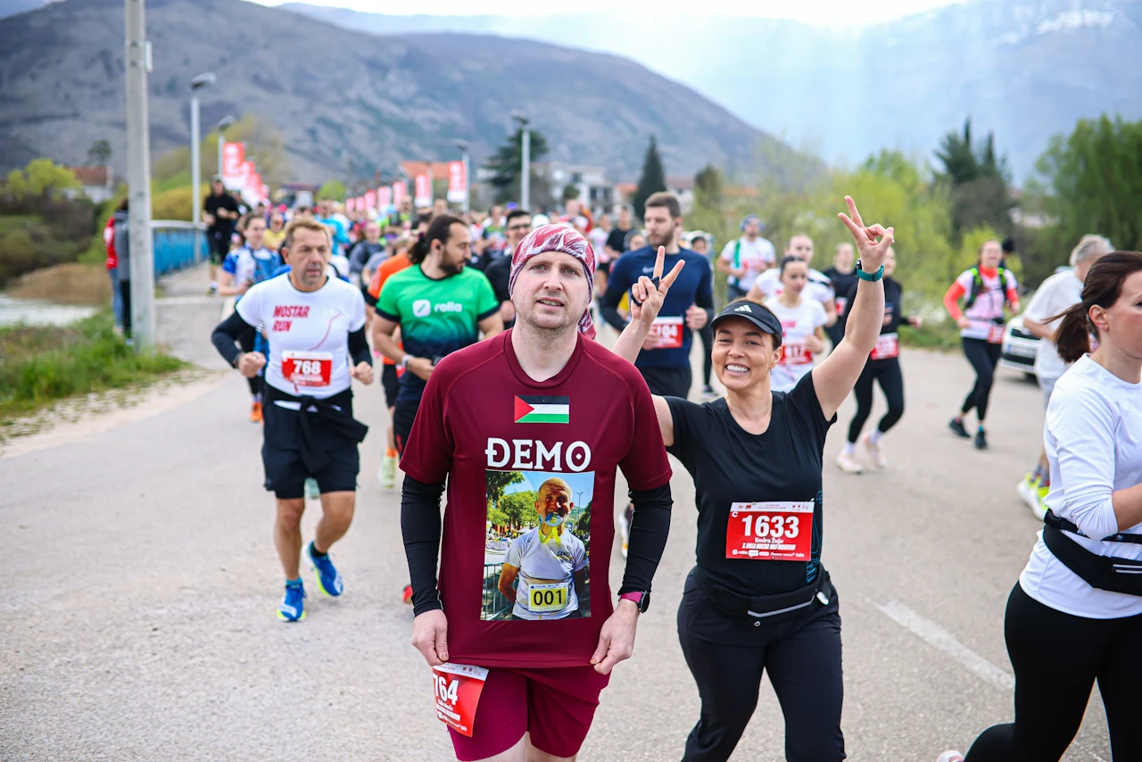 FOTO | Počeo je jubilarni deseti Mostarski polumaraton