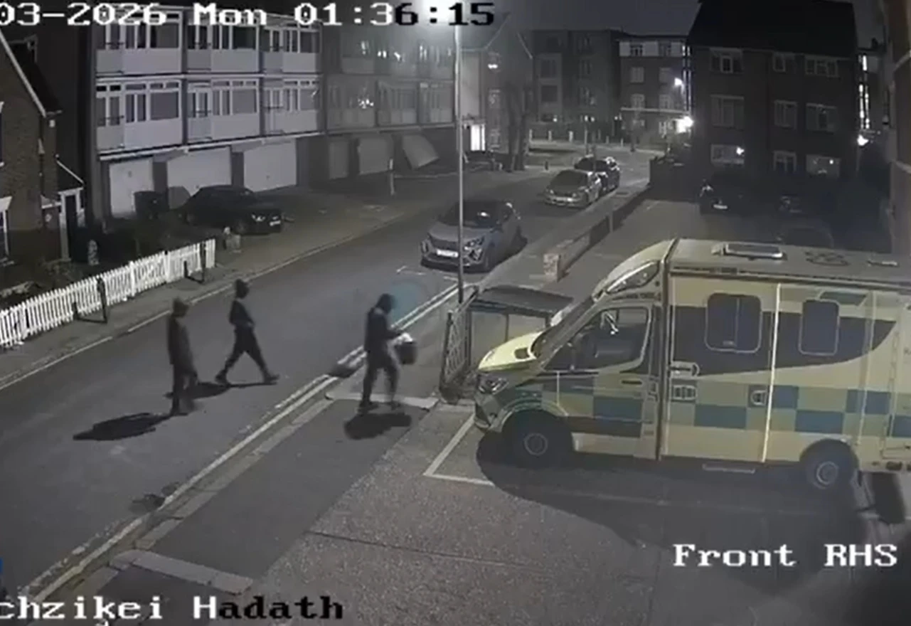 VIDEO | Zapaljena četiri vozila hitne pomoći židovske zajednice