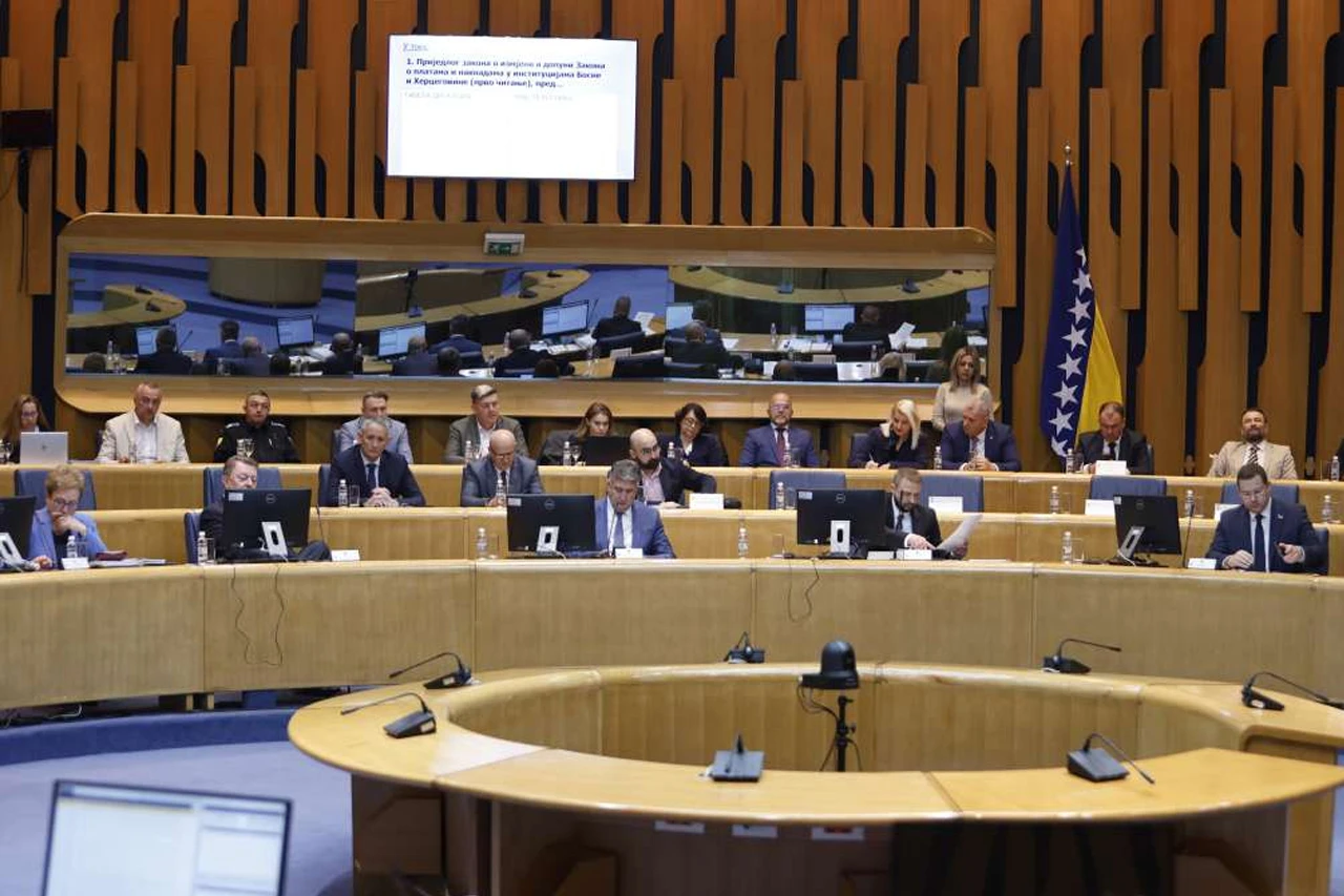 Usvojen prijedlog izmjena i dopuna Zakona o plaćama u institucijama BiH, slijedi usuglašavanje