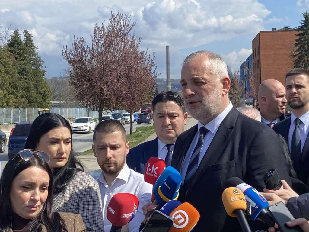 Stanivukovićev pokret održao konferenciju ispred hrvatskog konzulata u Banja Luci