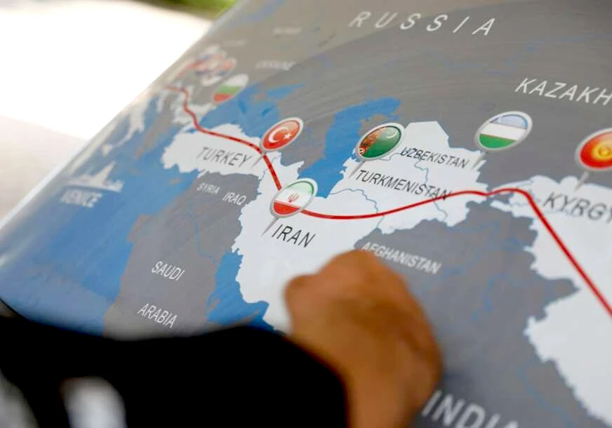Napadi se nastavljaju dok Amerika 'maše' s 15 točaka