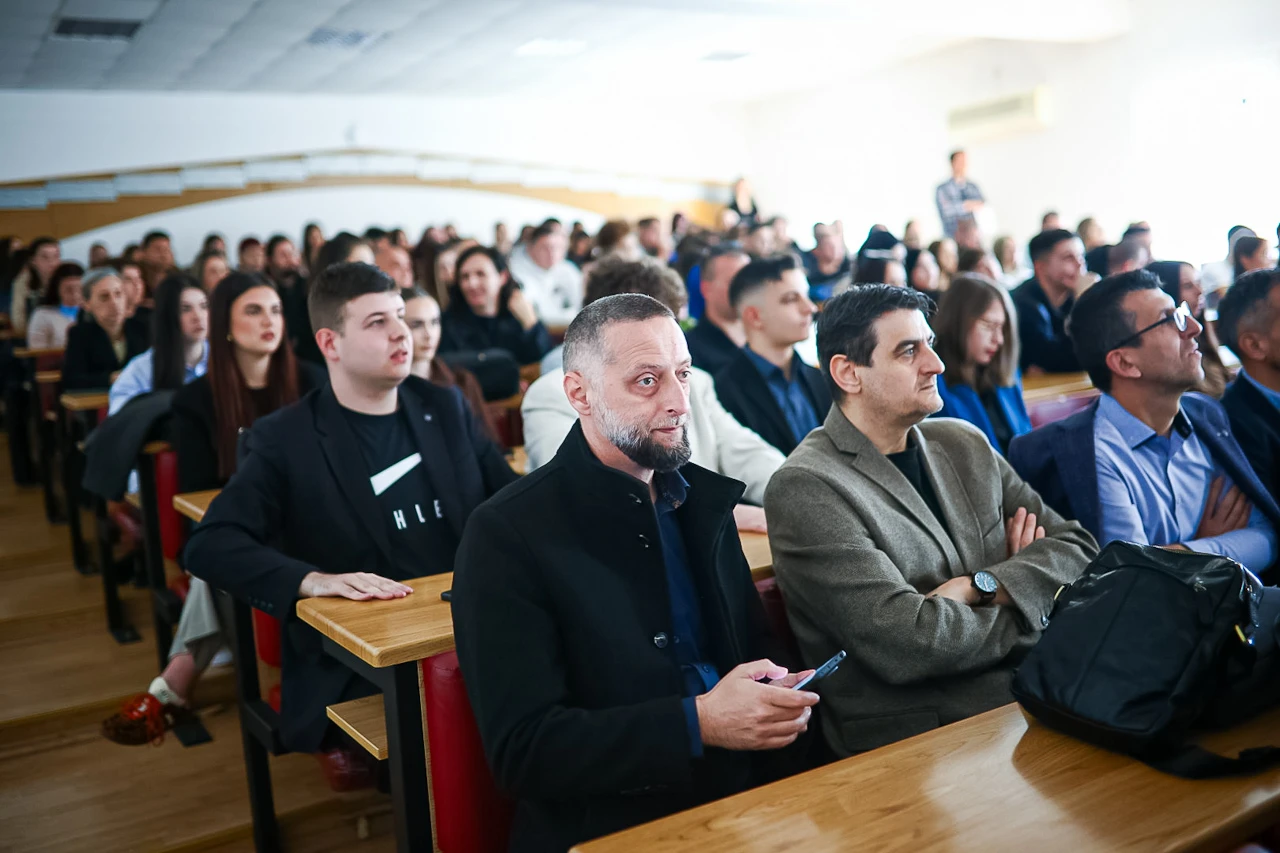 27 godina FHN-a