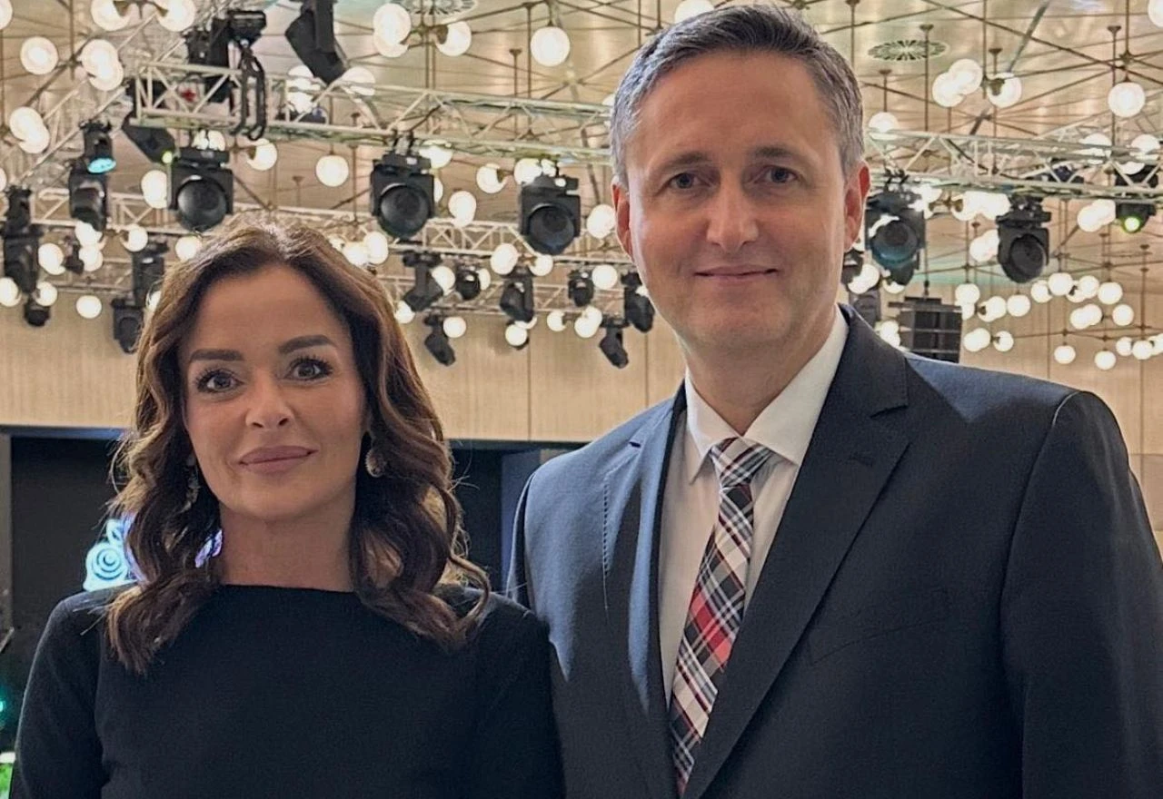 Bećirović: Supruga Mirela boravi u SAD-u na poziv Melanije Trump, nije putovala o trošku države