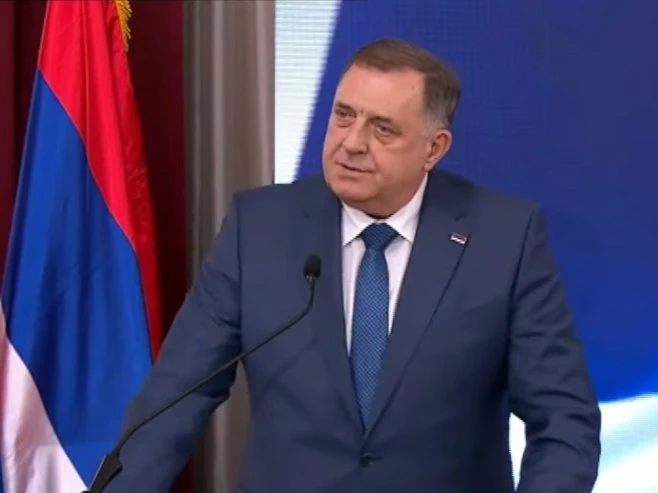 Dodik zbog graničnog prijelaza Gradiška: "Nemate pravo zagorčavati život ljudima"