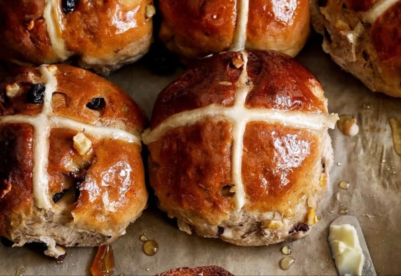 Hit uskrsno pecivo koje svi vole: Kako jednostavno napraviti Hot Cross Buns