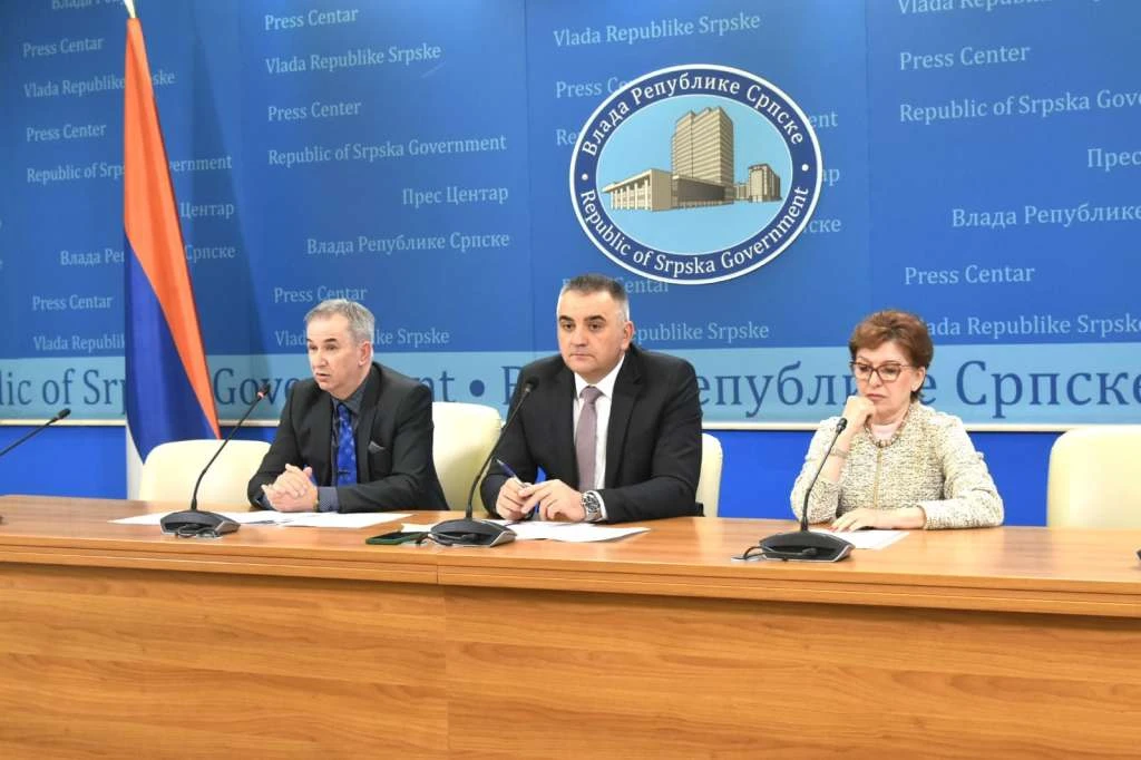 Vlada RS vraća 0,10 KM po litri goriva, odluka vrijedi mjesec dana
