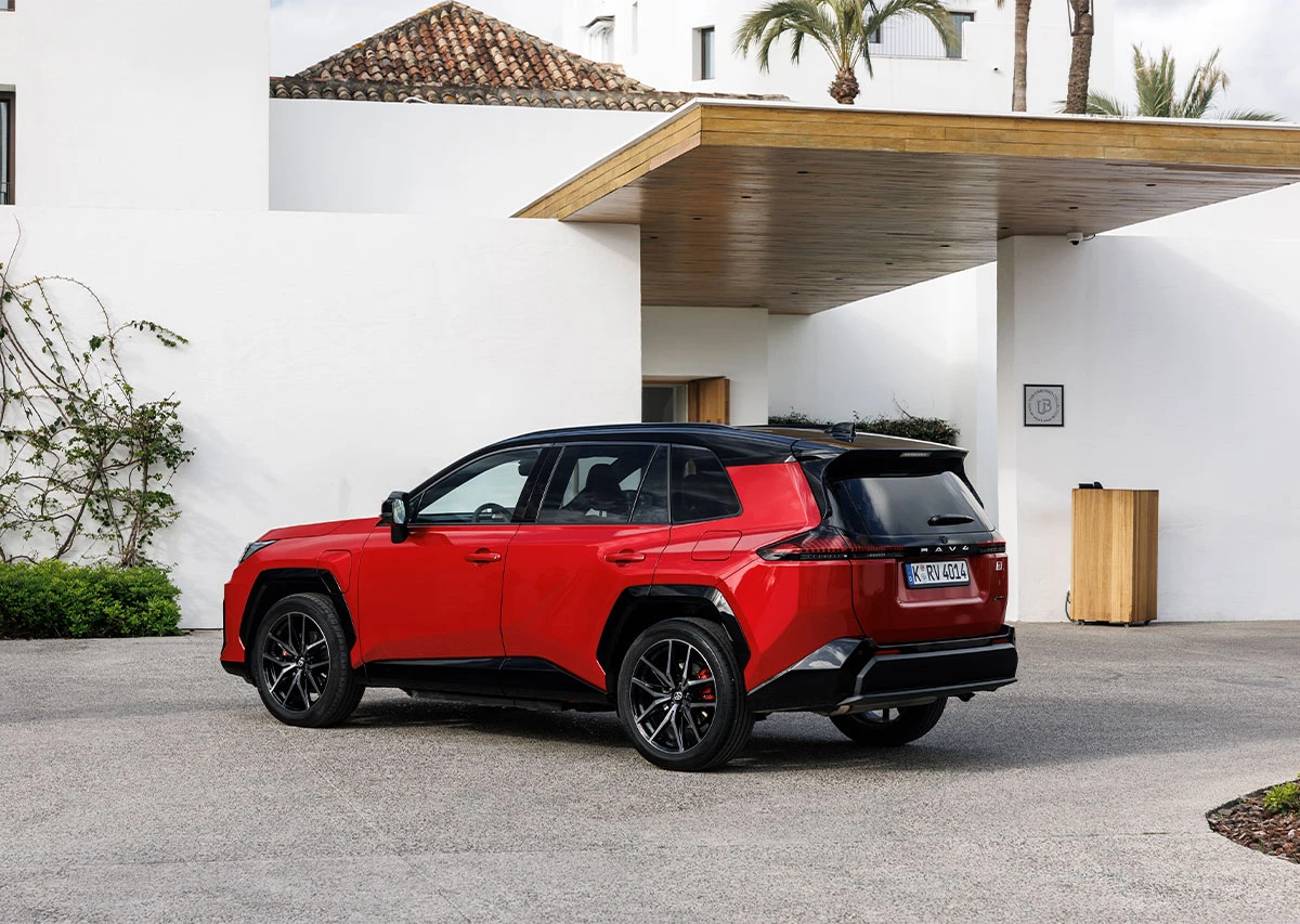 Novi RAV4 iz Malage: Poznat, ali bolji nego ikad