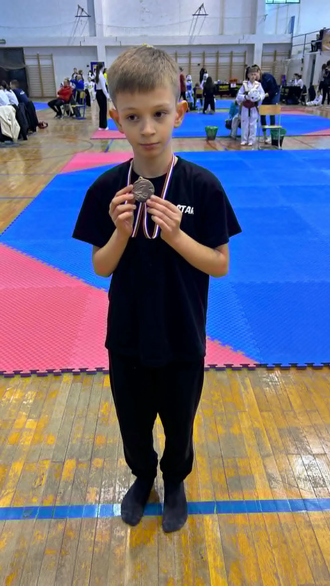 Cro Star Mostar briljirao – 18 medalja i titula najboljeg natjecatelja