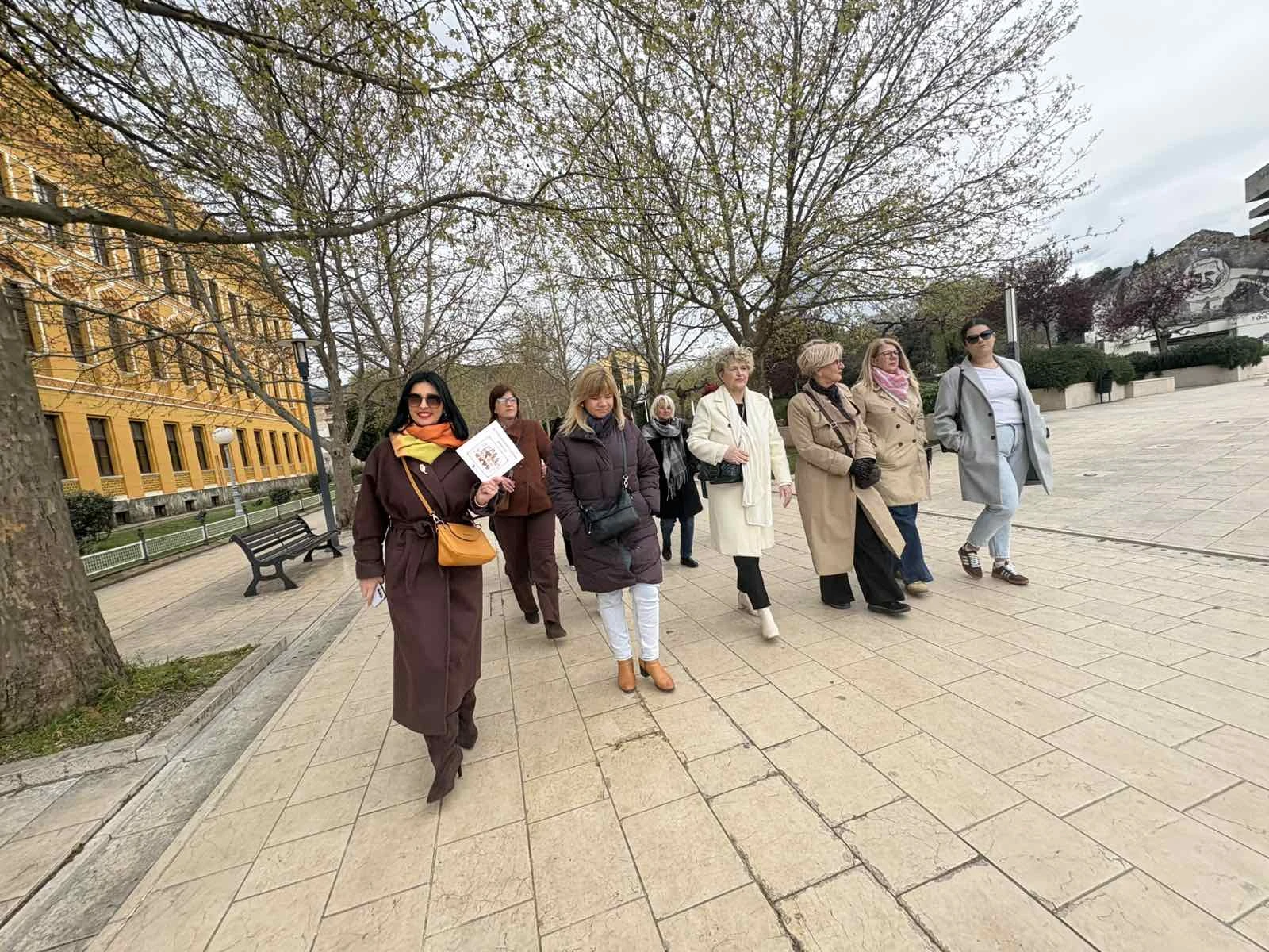 FOTO | Feminističkom turom oživljene neispričane priče o ženama koje su oblikovale Mostar