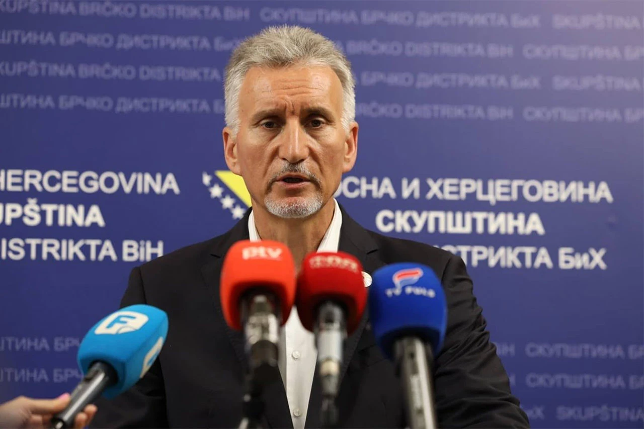 Kemal Ademović podnio ostavku i napustio Narod i pravdu