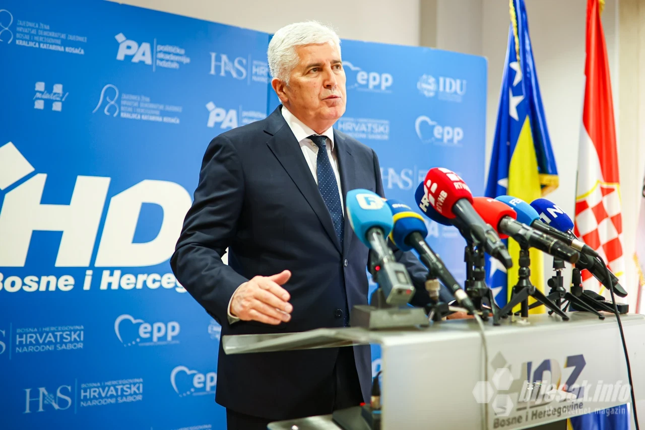 Dragan Čović na press konferenciji za medije