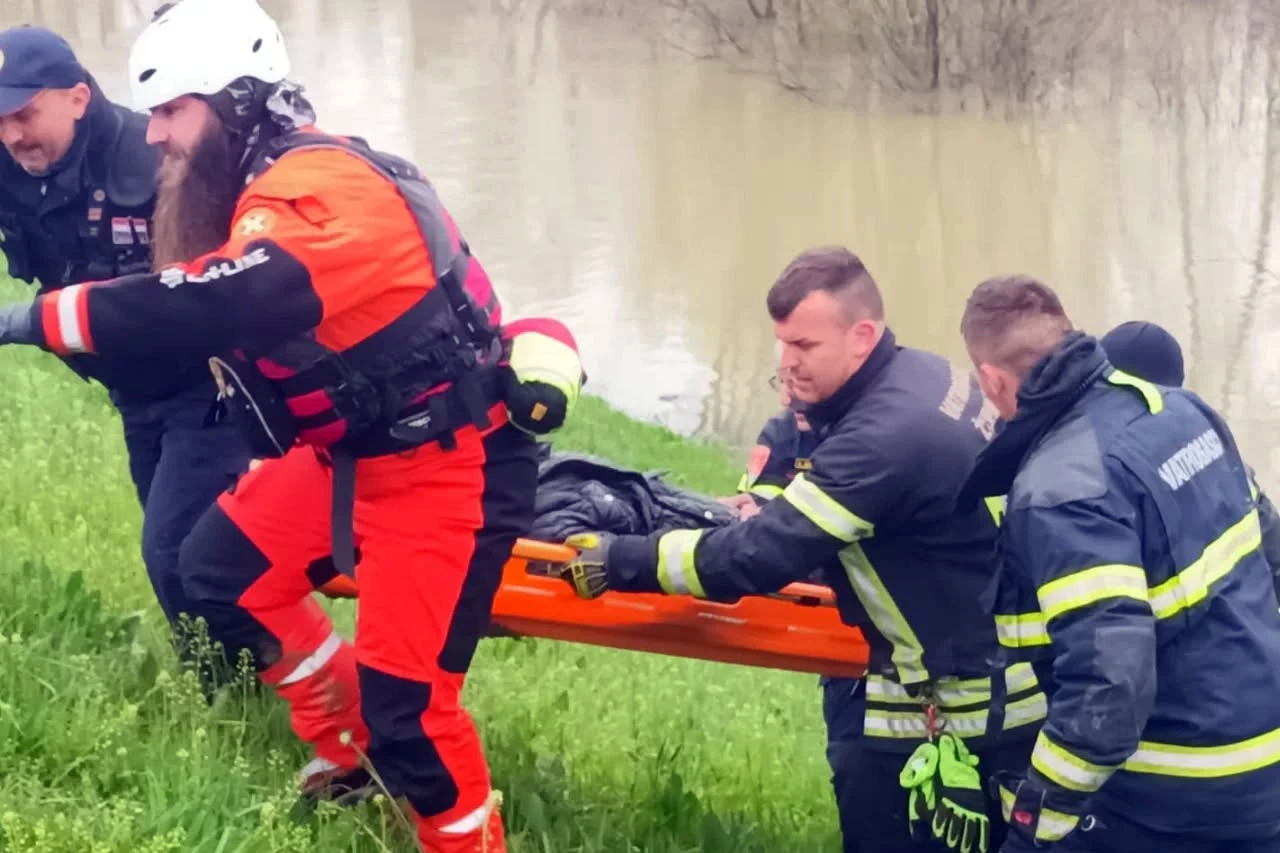 Dramatična akcija spašavanja više desetaka osoba iz rijeke Save uz granicu s BiH